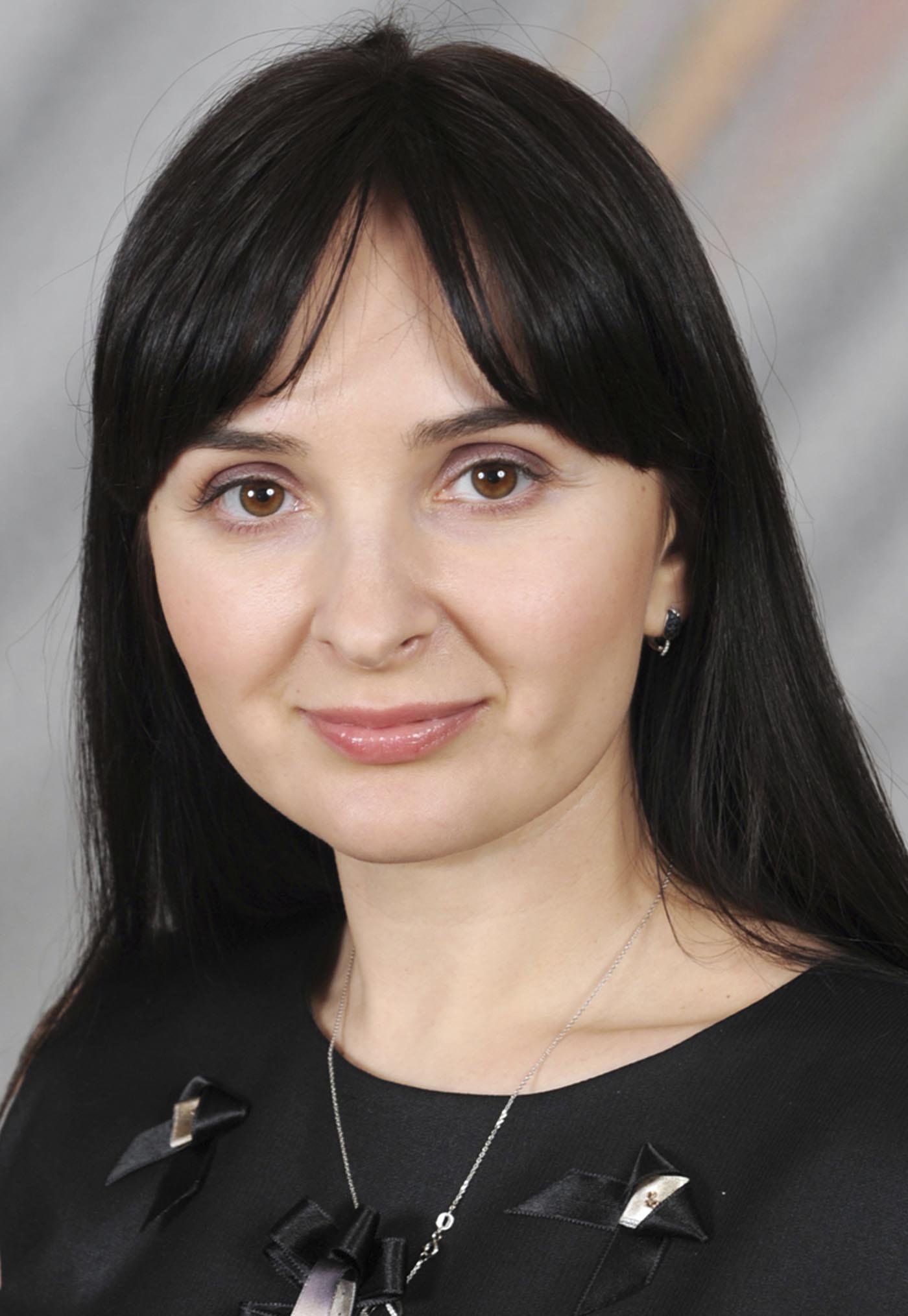 Хасанова Алина Нурулловна- учитель англ. языка